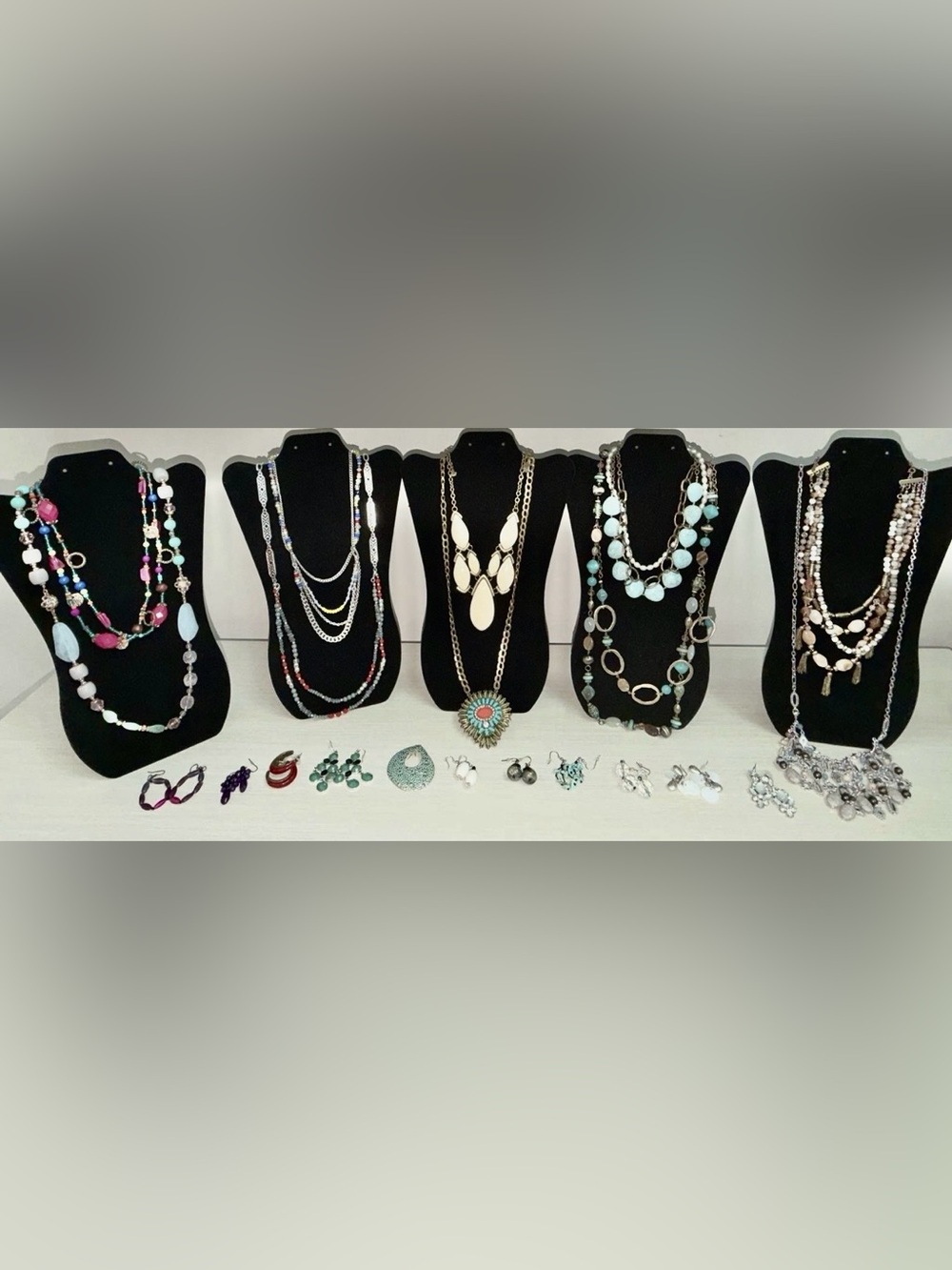 Huge 21 Piece Premier Designs Necklaces and Earrings New Old Stock